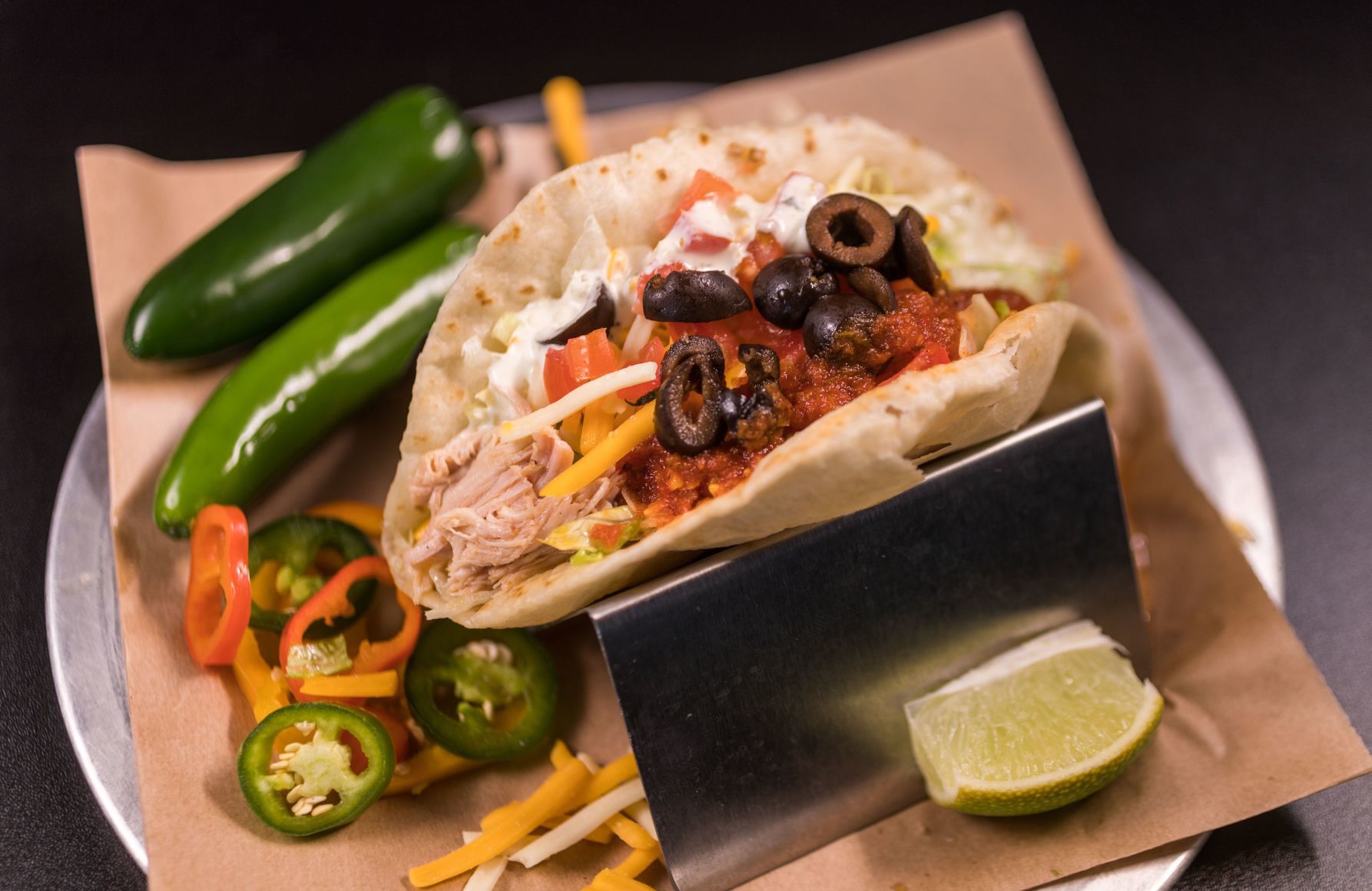 20180412_liv_dinereview_tntwalkingtaco01